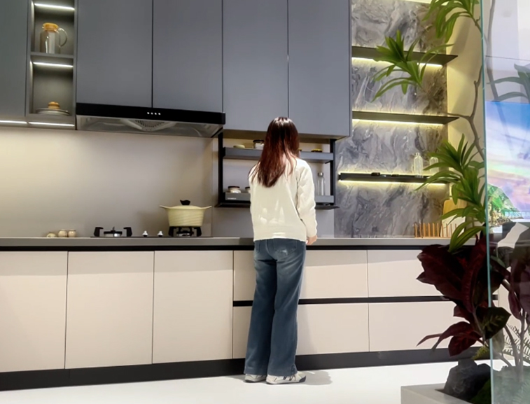New Cabinet Set